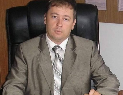 Результат пошуку зображень за запитом "Коломийський викладач, який взяв у студентки 4000 гривень хабаря, відбувся штрафом"