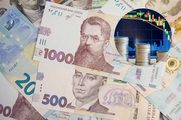 Зарплати 8 тисяч і падіння ВВП: чи затримається у владі Кабмін Шмигаля та чого чекати українцям